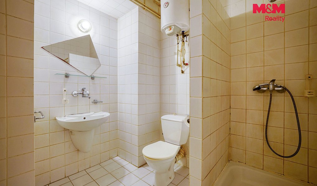Prodej ubytovacího objektu 950 m², Klenčí pod Čerchovem – náhled fotky 12