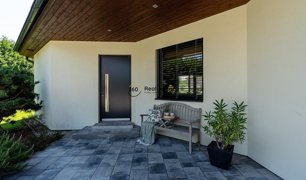 Prodej domu 214 m² s pozemkem 1 240 m², Trnová – náhled fotky 27