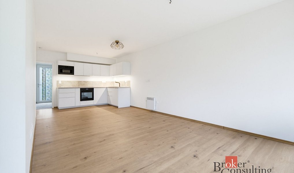 Prodej bytu 3+kk 104 m², Smiřice – náhled fotky 18
