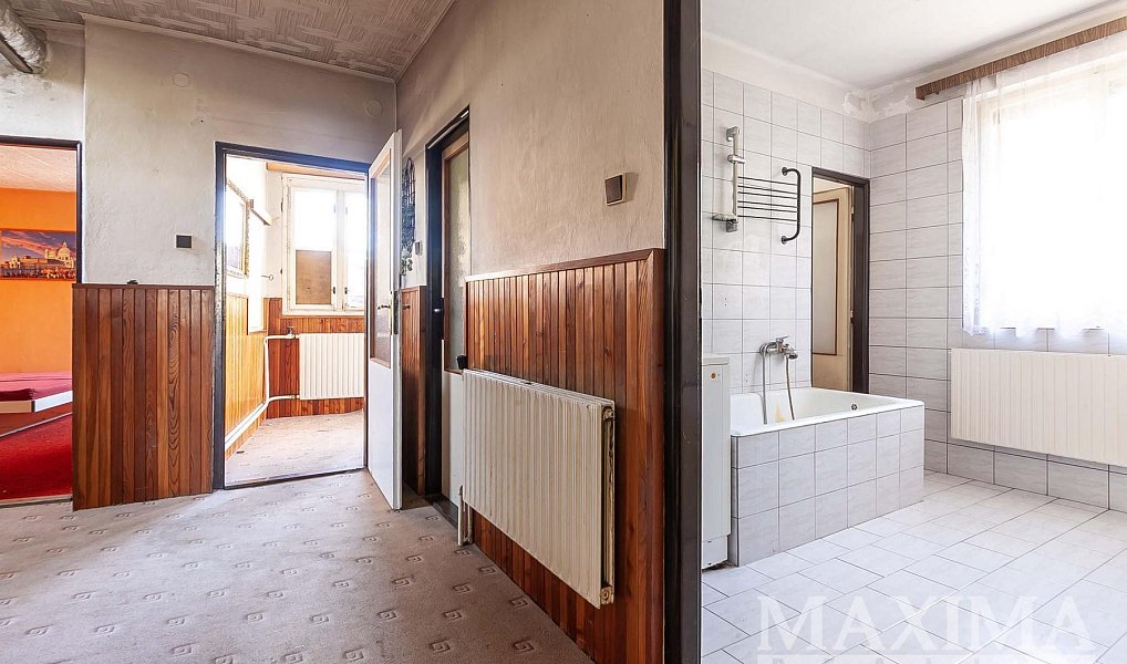 Prodej domu 244 m² s pozemkem 503 m², Městec Králové – náhled fotky 16