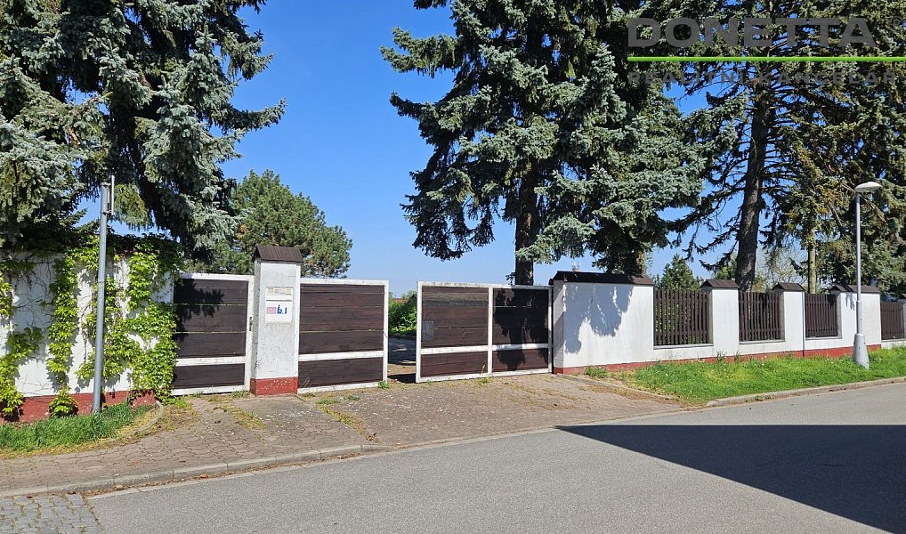 Prodej stavebního pozemku 782 m², Hradec Králové – náhled fotky 4