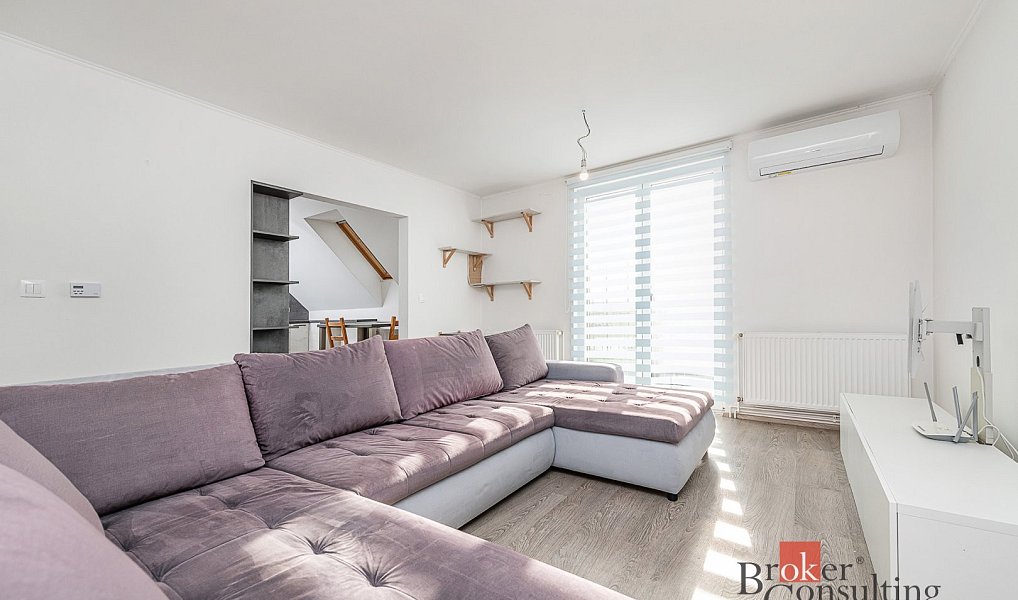 Pronájem bytu 3+kk 67 m², Nehvizdy – náhled fotky 5
