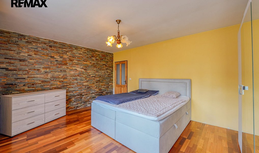 Prodej domu 323 m² s pozemkem 1 638 m², Bochov – náhled fotky 6