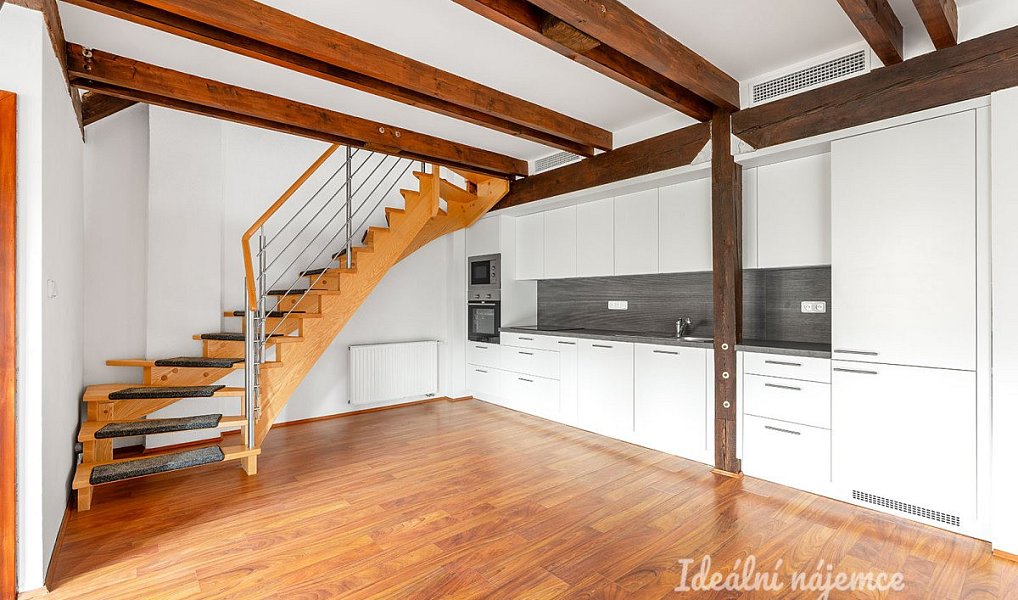 Pronájem bytu 4+kk 127 m², Praha – náhled fotky 2