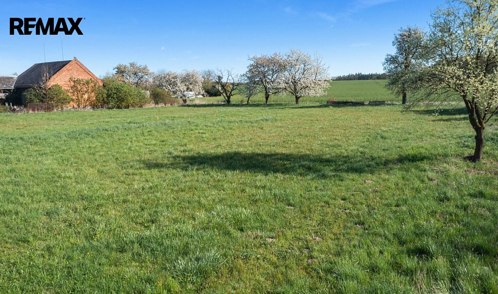 Prodej stavebního pozemku 863 m², Mžany – náhled fotky 8
