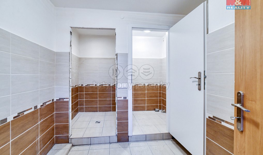 Prodej výrobních prostor 11 856 m², Cheb – náhled fotky 16