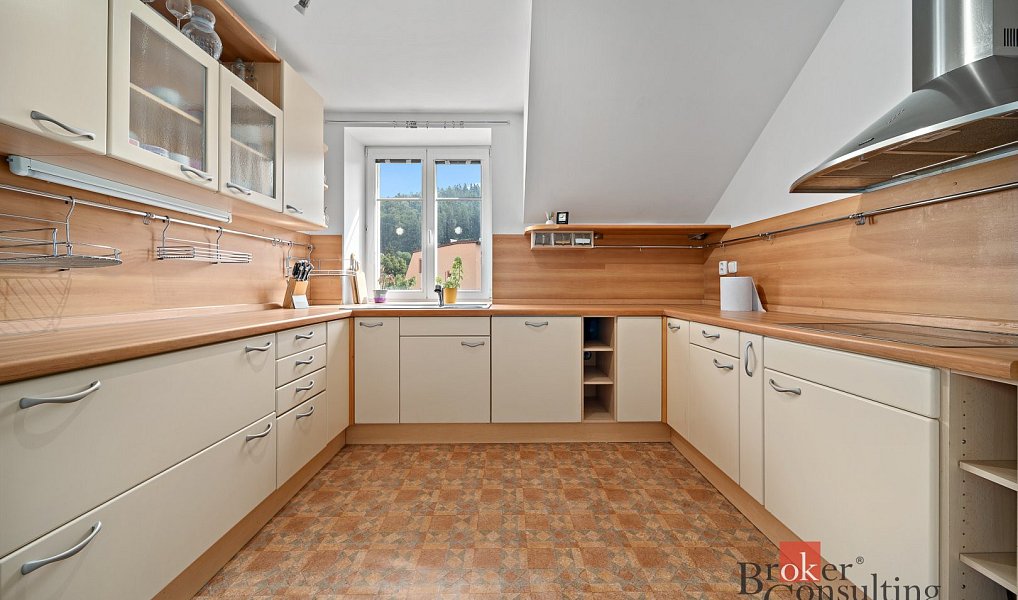 Prodej domu 263 m² s pozemkem 363 m², Svoboda nad Úpou – náhled fotky 3