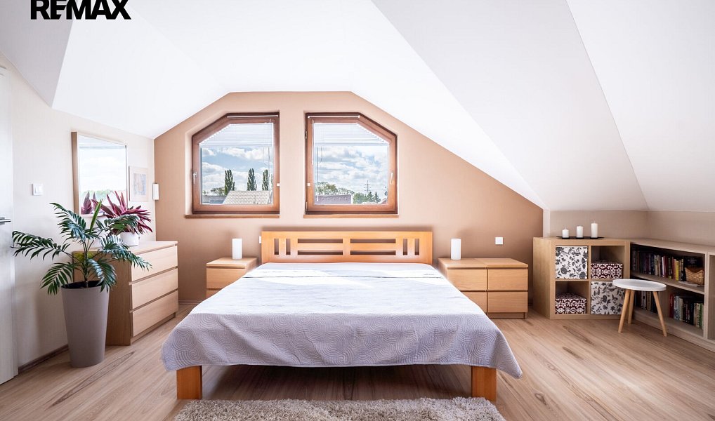 Prodej domu 300 m² s pozemkem 3 877 m², Otvice – náhled fotky 15