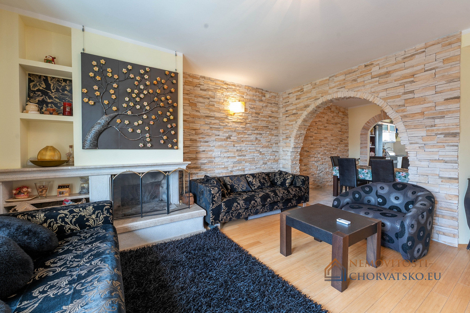 Prodej domu 261 m² s pozemkem 282 m² – pohled 4