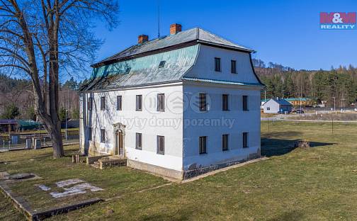 Prodej domu 420 m² s pozemkem 5 795 m², Radvanec - Maxov, okres Česká Lípa