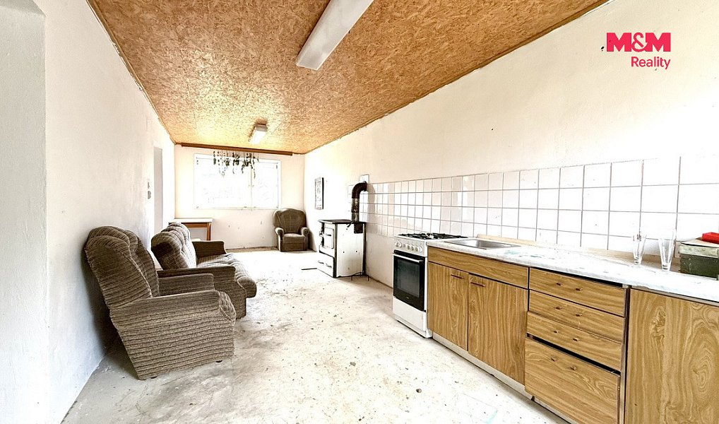 Prodej domu 144 m² s pozemkem 4 164 m², Lesná – náhled fotky 13