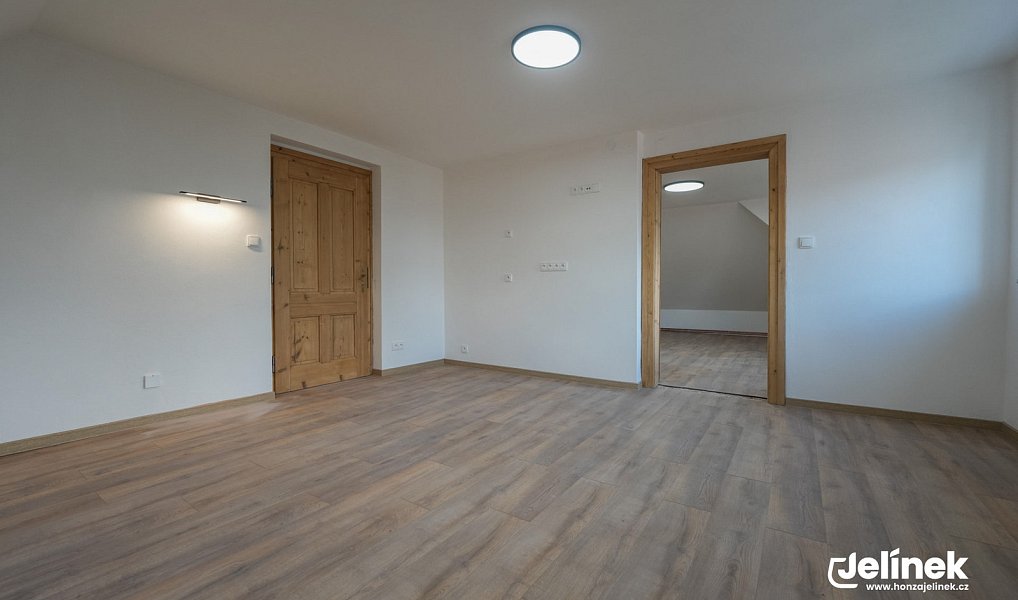 Prodej bytu 4+1 117 m², Polička – náhled fotky 8