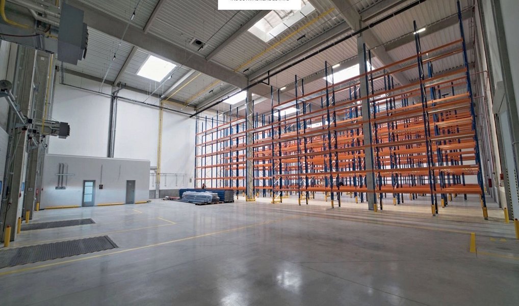 Pronájem skladovacích prostor 660 m², Jičín – náhled fotky 3