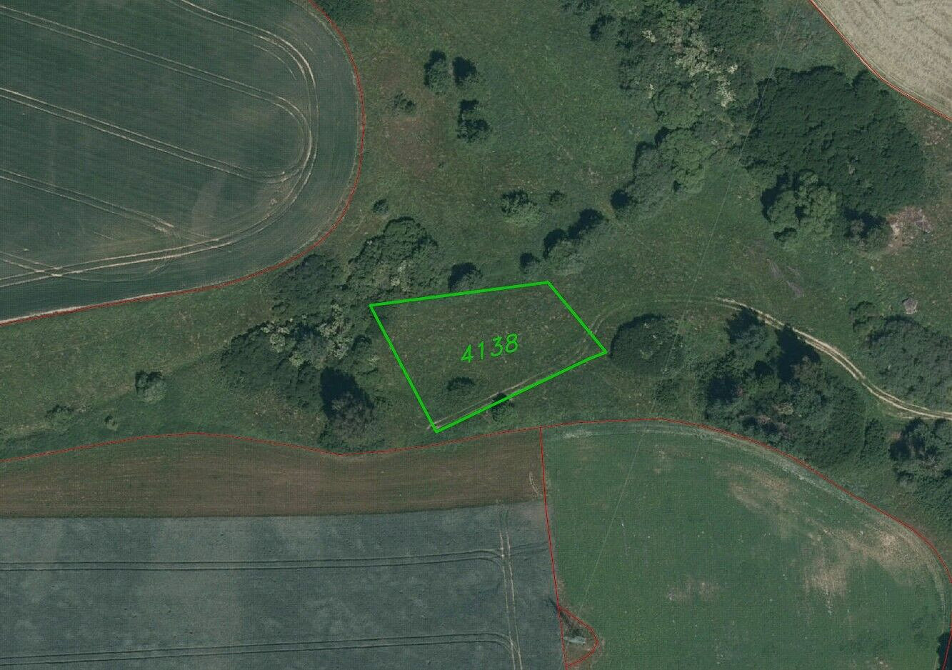 Prodej pole 1 935 m²