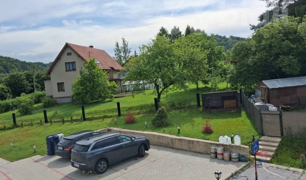 Prodej domu 246 m² s pozemkem 1 500 m², Prysk – náhled fotky 30