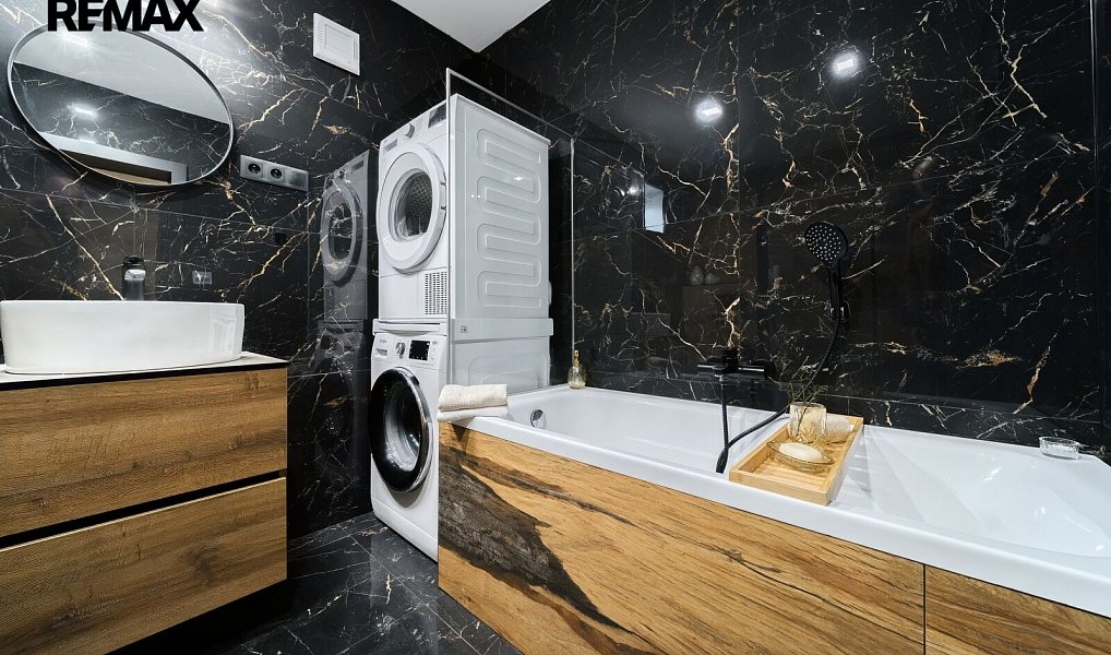 Prodej domu 290 m² s pozemkem 671 m², Ratíškovice – náhled fotky 10
