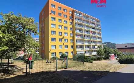 Prodej bytu 2+kk 40 m², Nad Stadionem, Králův Dvůr, okres Beroun