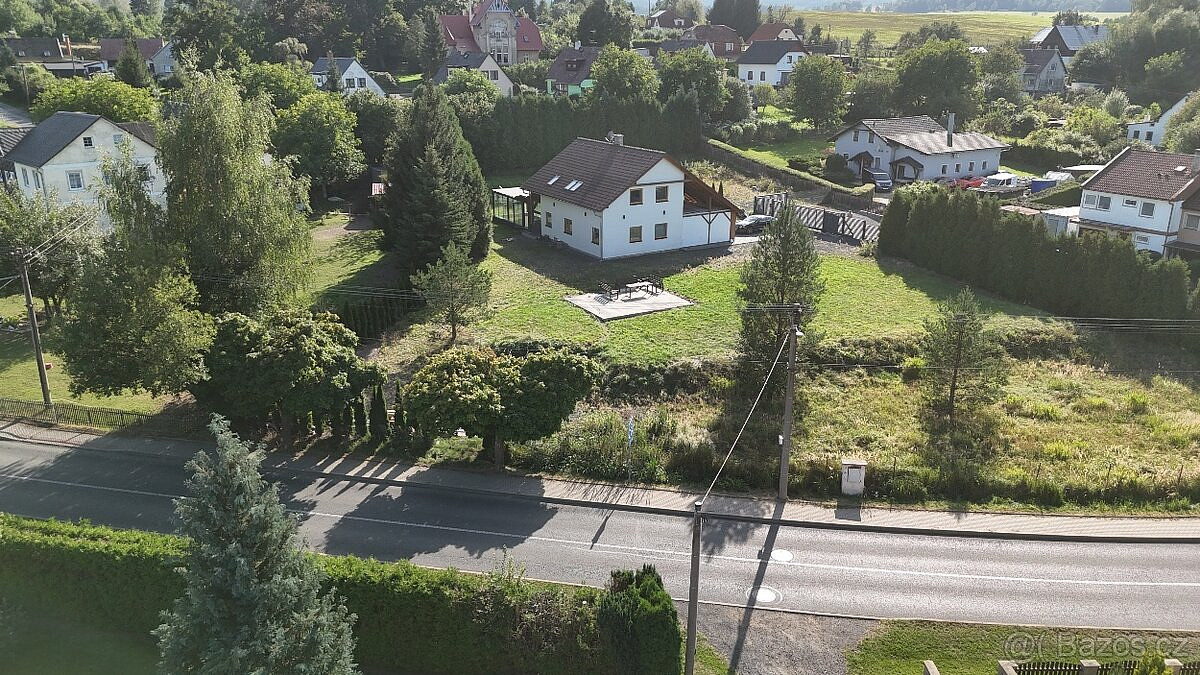 Prodej stavebního pozemku 1 837 m² – fotografie 3
