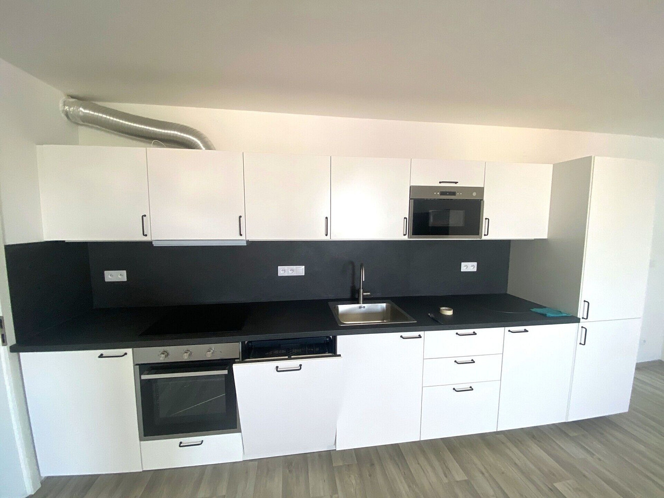 Pronájem bytu 4+kk 120 m² – fotografie 2