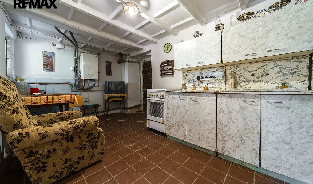 Prodej domu 280 m² s pozemkem 1 208 m², Vémyslice – náhled fotky 33