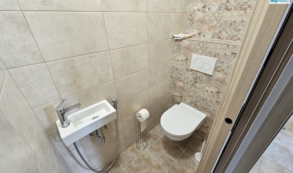 Prodej bytu 1+kk 34 m², Klatovy – náhled fotky 10