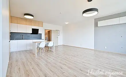 Pronájem bytu 1+kk 57 m², Slovanská, Slavkov u Brna, okres Vyškov