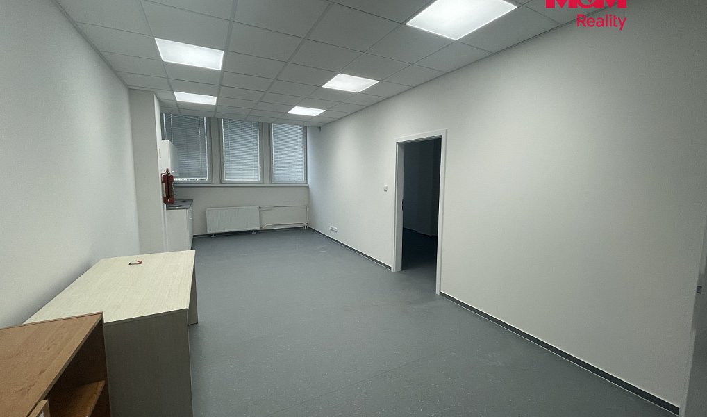 Pronájem obchodních prostor 47 m², Most – náhled fotky 2
