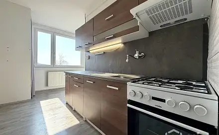 Pronájem bytu 3+1 72 m², Kosmonautů, Hlubočky - Mariánské Údolí, okres Olomouc