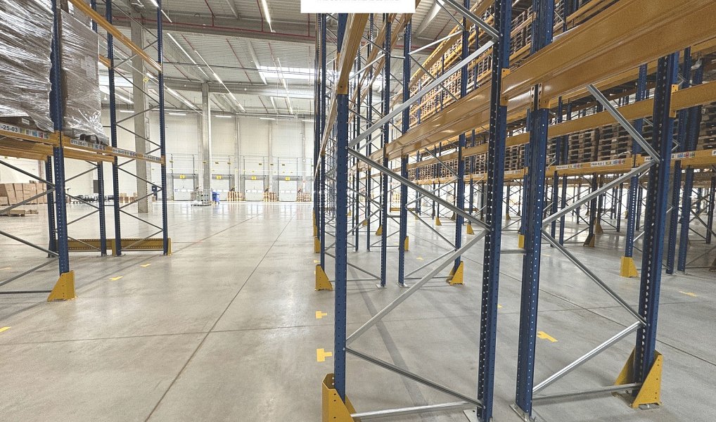 Pronájem skladovacích prostor 10 000 m², Ostrov – náhled fotky 9