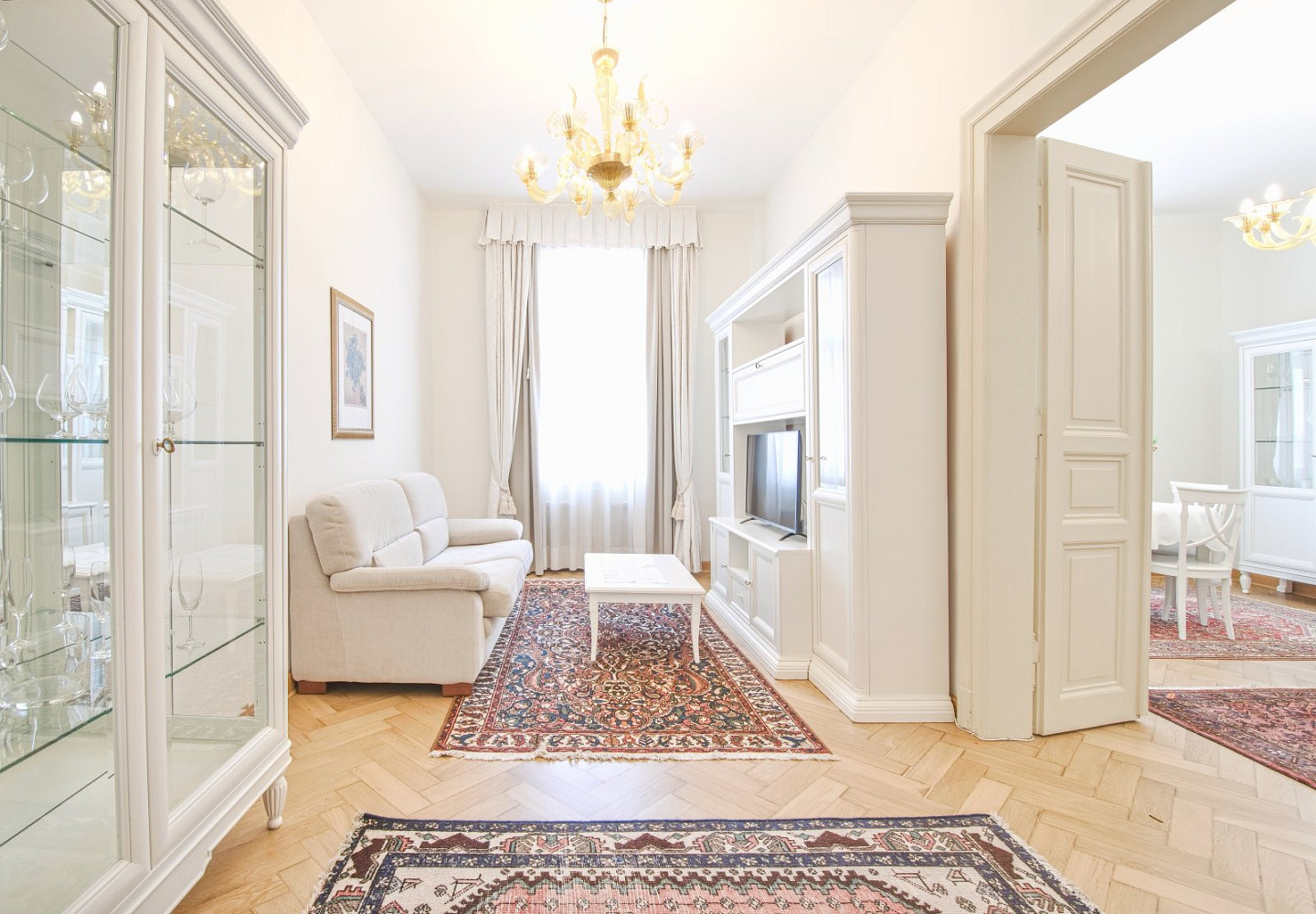 Pronájem bytu 3+kk 79 m² – fotografie 2