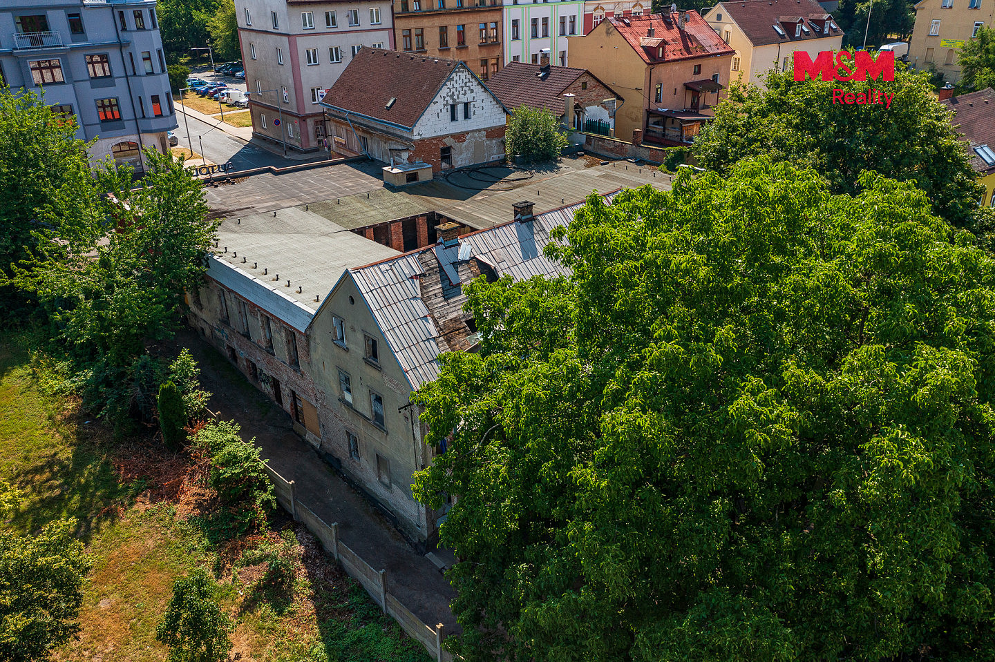 Prodej obchodních prostor 1 000 m² – fotografie 3