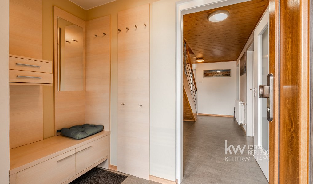 Prodej domu 256 m² s pozemkem 433 m², Kostelec nad Černými lesy – náhled fotky 9