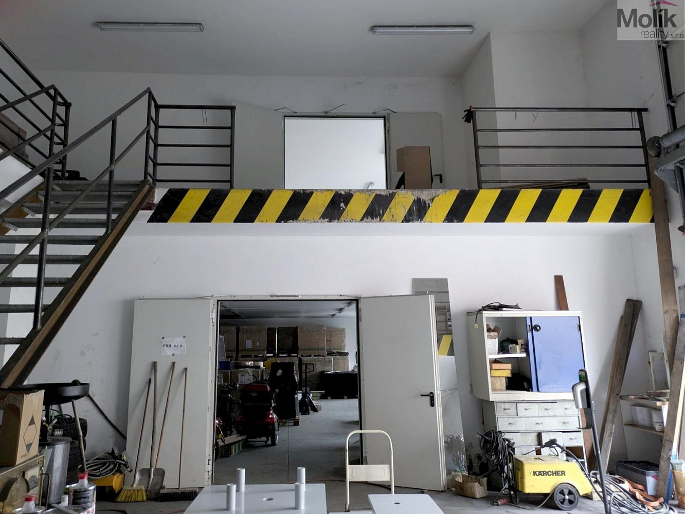 Pronájem skladovacích prostor 200 m² – fotografie 4
