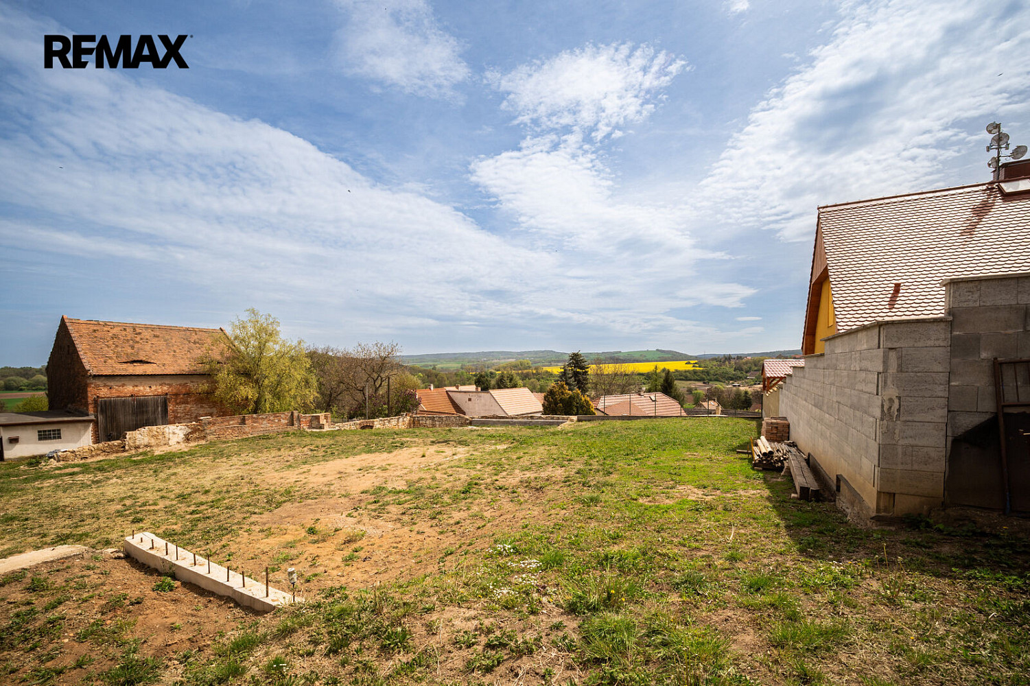 Prodej stavebního pozemku 820 m² – fotografie 4