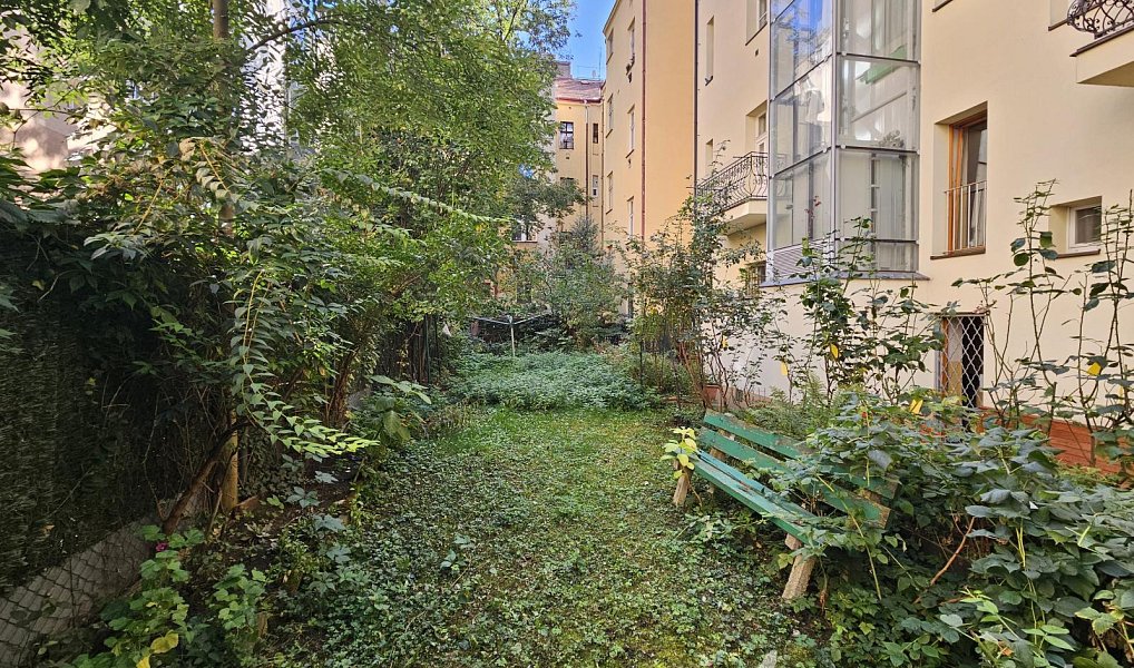 Pronájem bytu 2+kk 35 m², Praha – náhled fotky 28