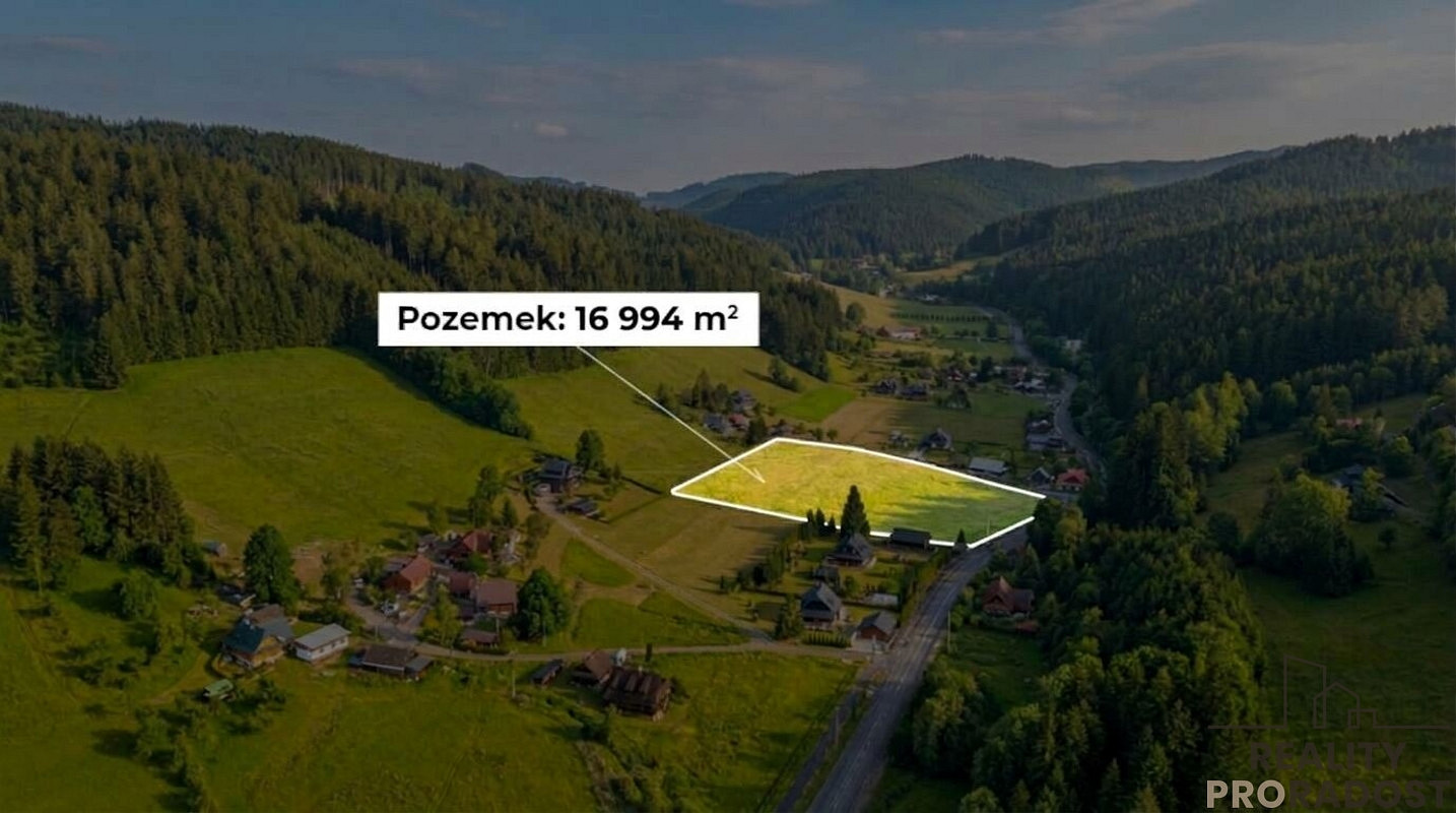 Prodej stavebního pozemku 17 000 m²