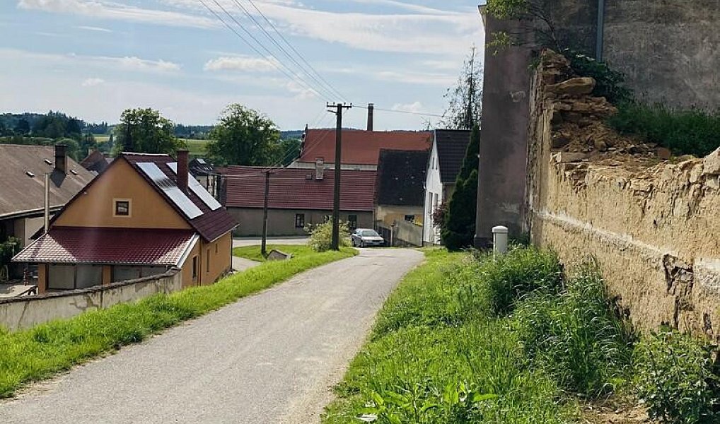 Prodej stavebního pozemku 1 781 m², Písečné – náhled fotky 11