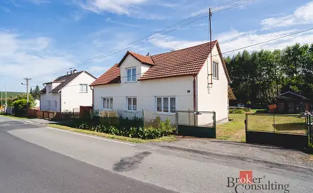Prodej domu 189 m² s pozemkem 1 084 m², Svojšín, okres Tachov