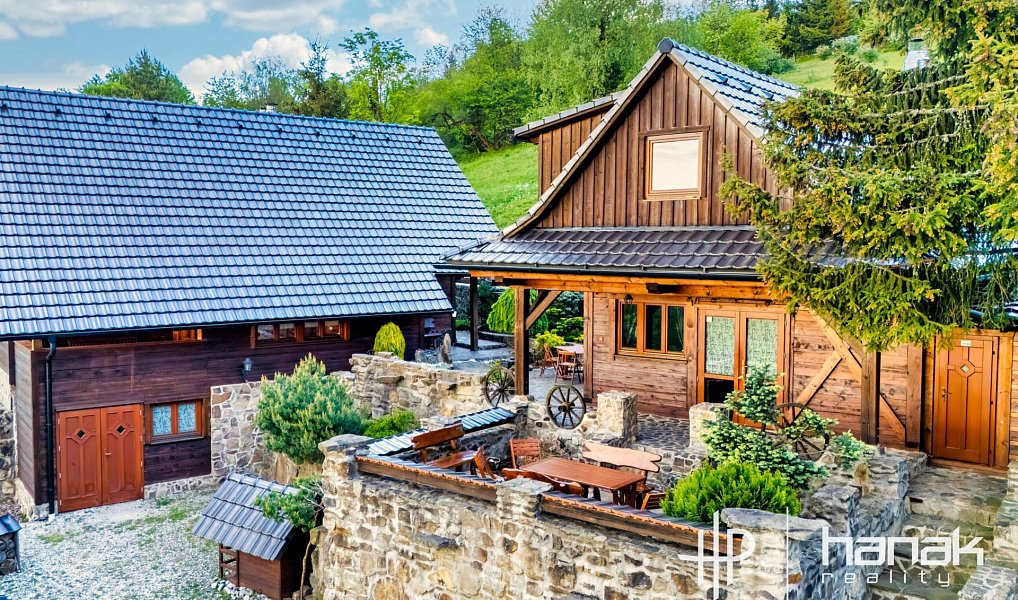 Prodej ubytovacího objektu 517 m², Bílá – náhled fotky 3