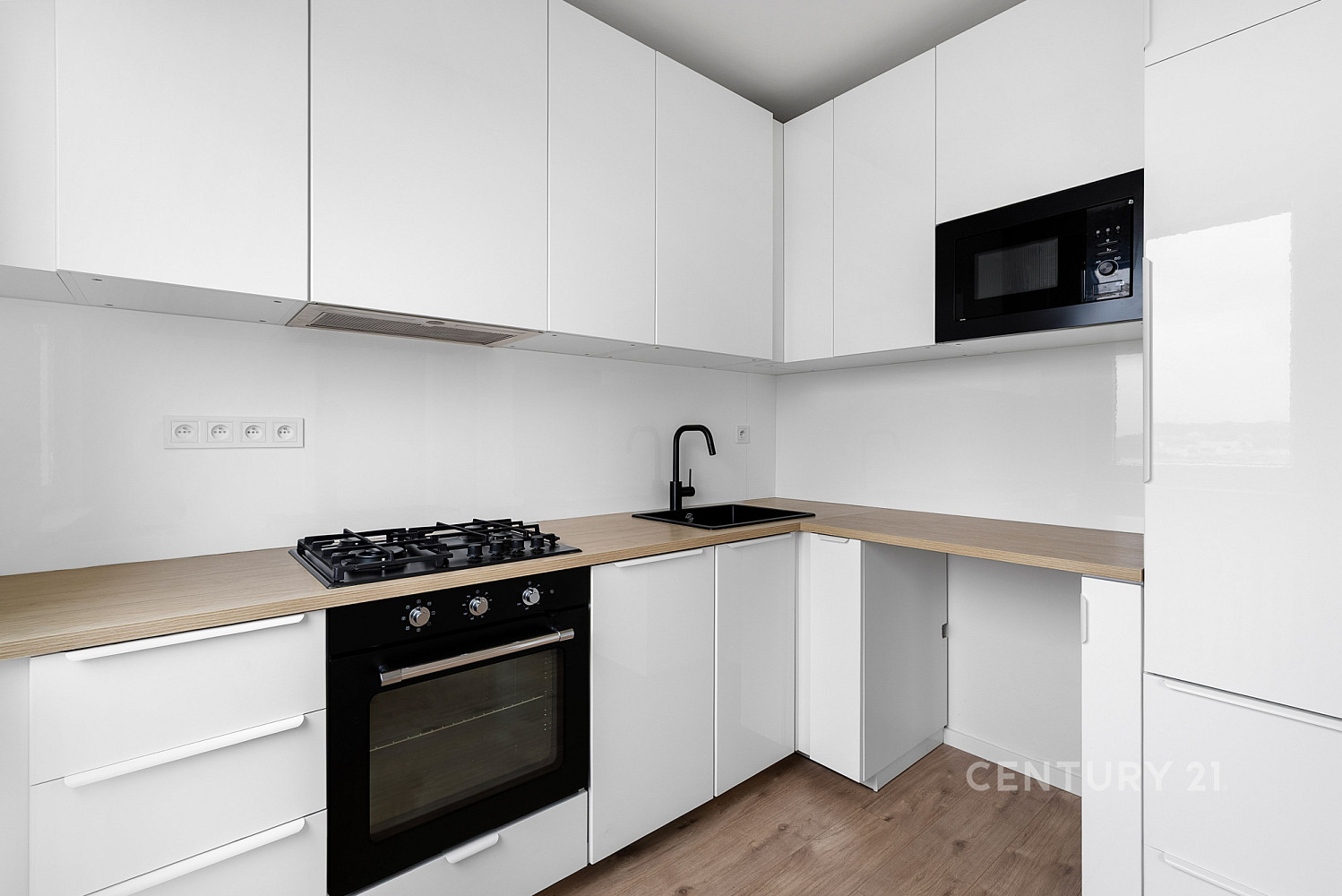 Pronájem bytu 2+1 43 m² – fotografie 4