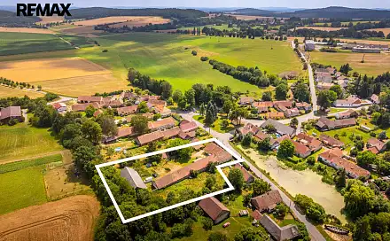Prodej domu 250 m² s pozemkem 4 545 m², Mišovice, okres Písek