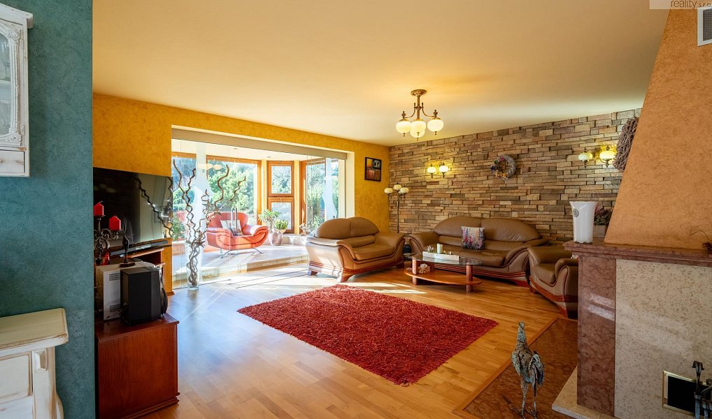 Prodej domu 372 m² s pozemkem 3 764 m², Lužice – náhled fotky 13