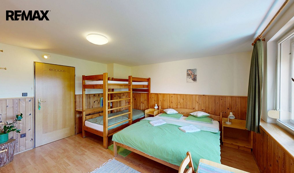Prodej domu 281 m² s pozemkem 659 m², Telč – náhled fotky 12