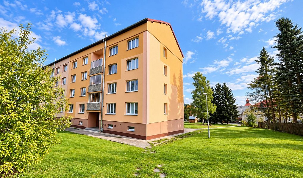 Prodej bytu 2+1 61 m², Abertamy – náhled fotky 2