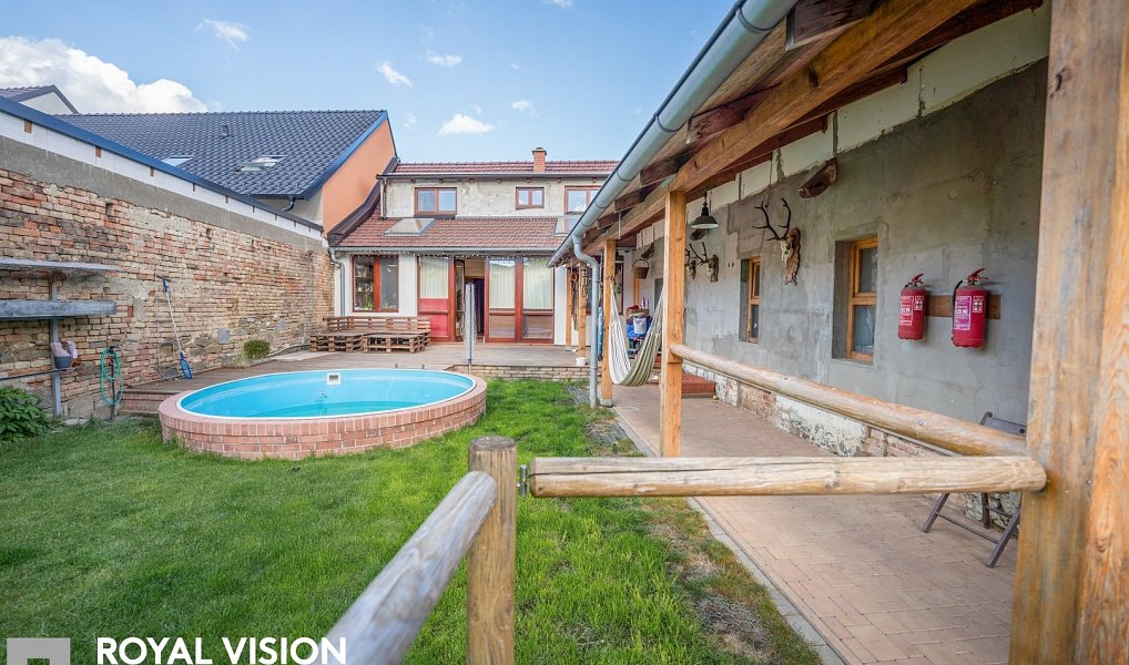 Prodej domu 239 m² s pozemkem 1 160 m², Tučapy – náhled fotky 3