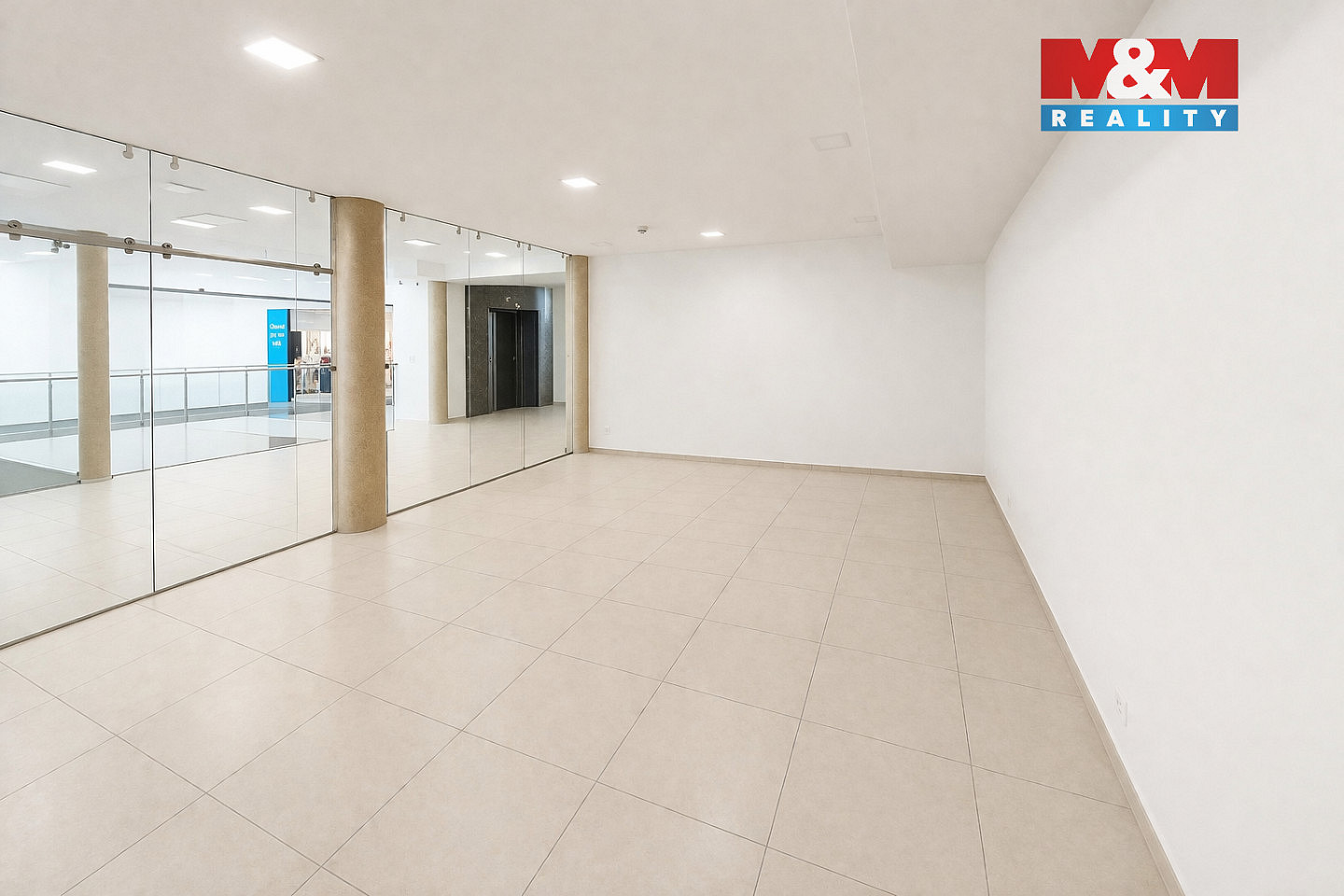 Pronájem obchodních prostor 50 m² — photo 3