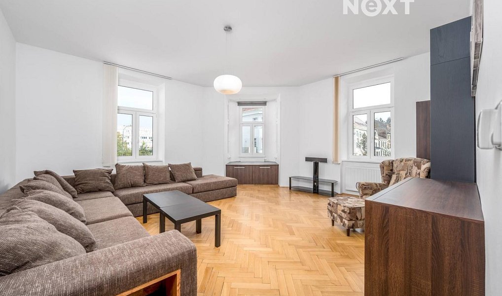 Prodej bytu 3+1, 100 m², Benešov