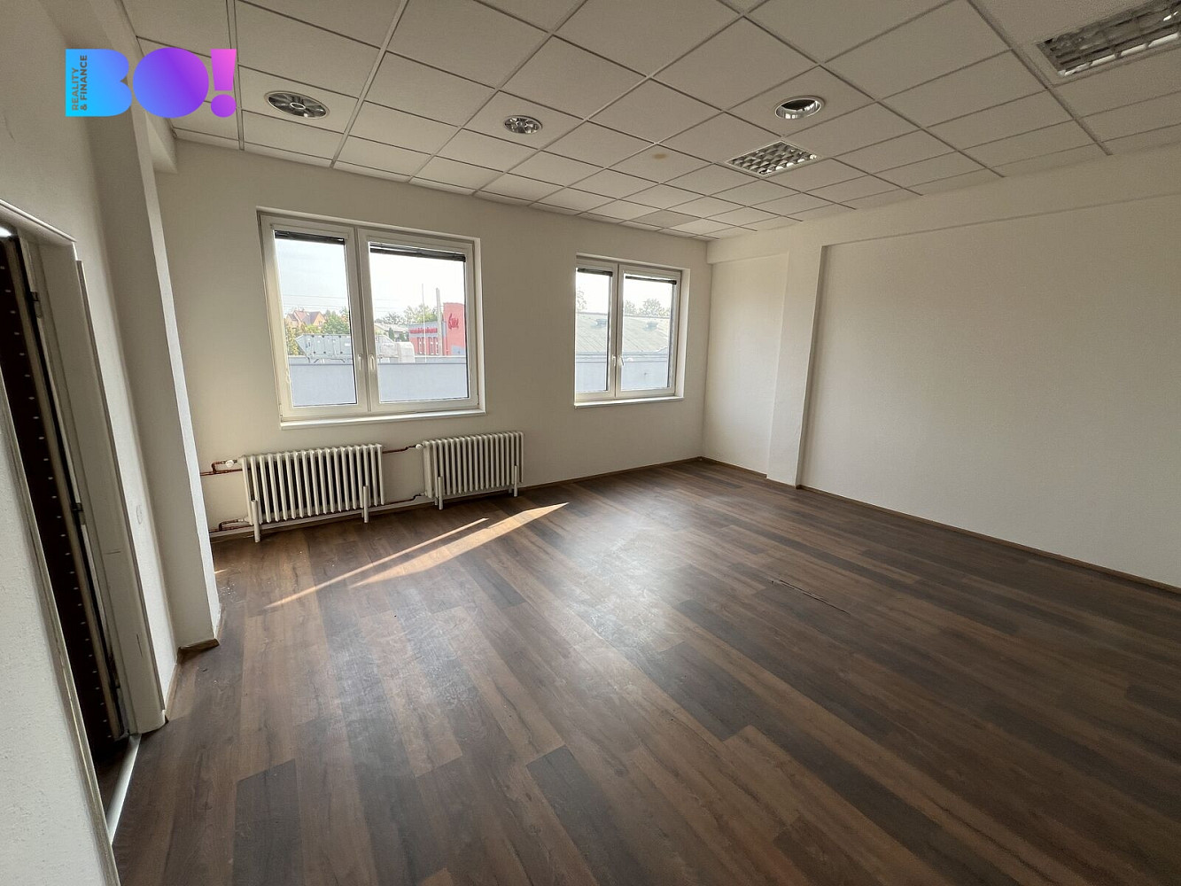 Pronájem kanceláře 157 m² – fotografie 5