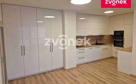 Pronájem bytu 2+kk 80 m²