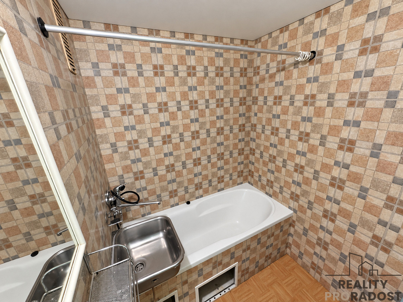 Prodej bytu 2+1 48 m² – fotografie 3